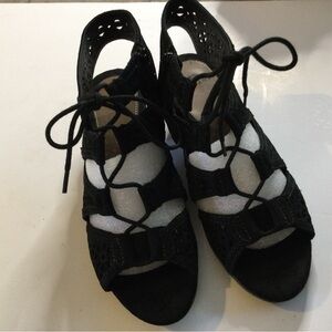 Elegant Black Lace-Up Women's Sandals